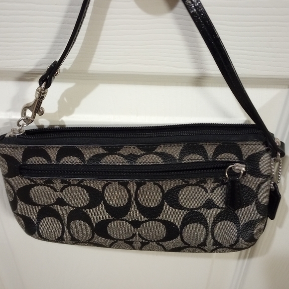 Black Coach Wristlet. EUC. - Picture 2 of 5